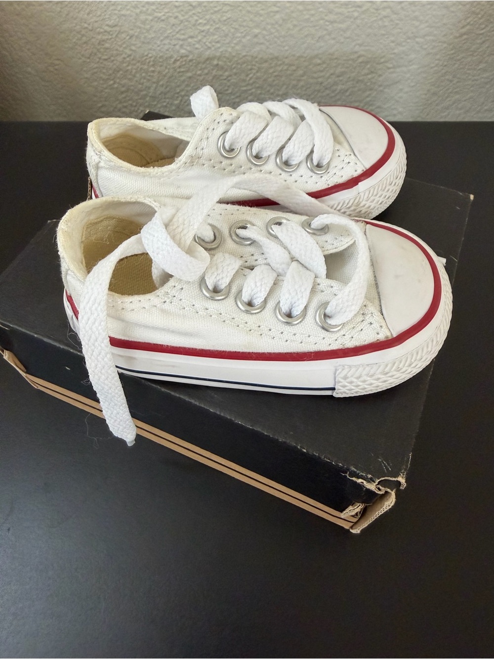 Converse infant White Canvas Sneakers with Red Accent
